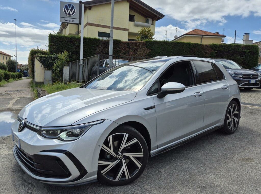 Golf VIII 2020 11 2.0 tdi R-Line 150cv Dsg Euro 6 - Unico proprietario ufficiale Italia - km 72.700 - Full Optional + Matrix e Tetto apribile elettrico